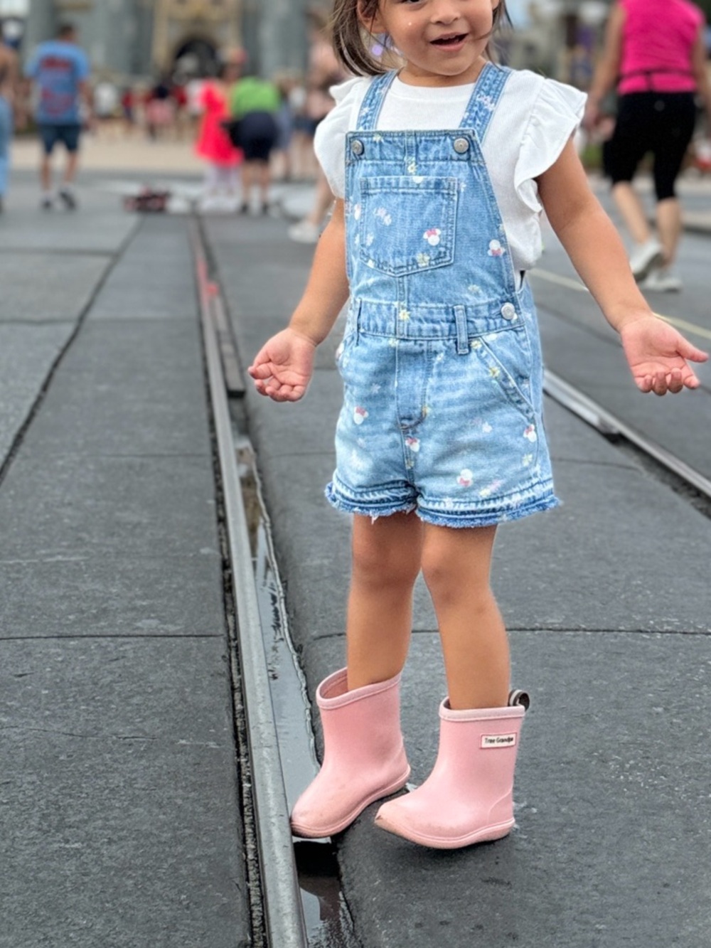 Gap babyGap Disney Denim Shortalls Disney Minnie mouse toddler girl 3T 4T